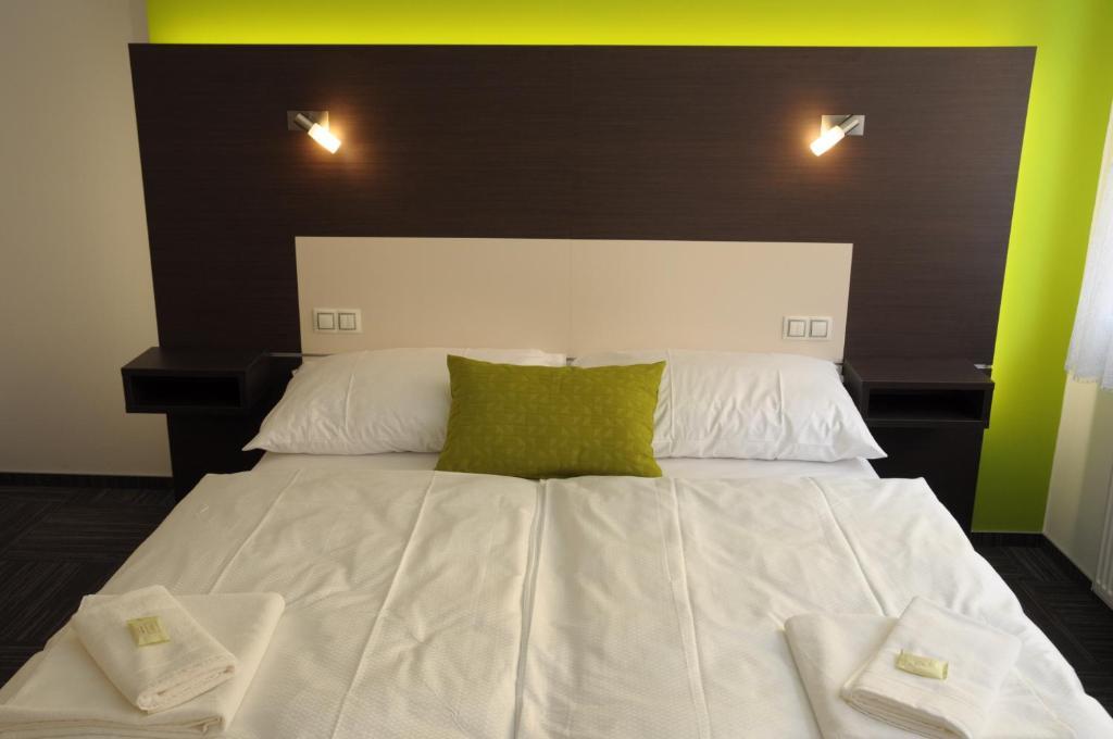 Hotel Kaskada Ledec nad Sazavou Phòng bức ảnh