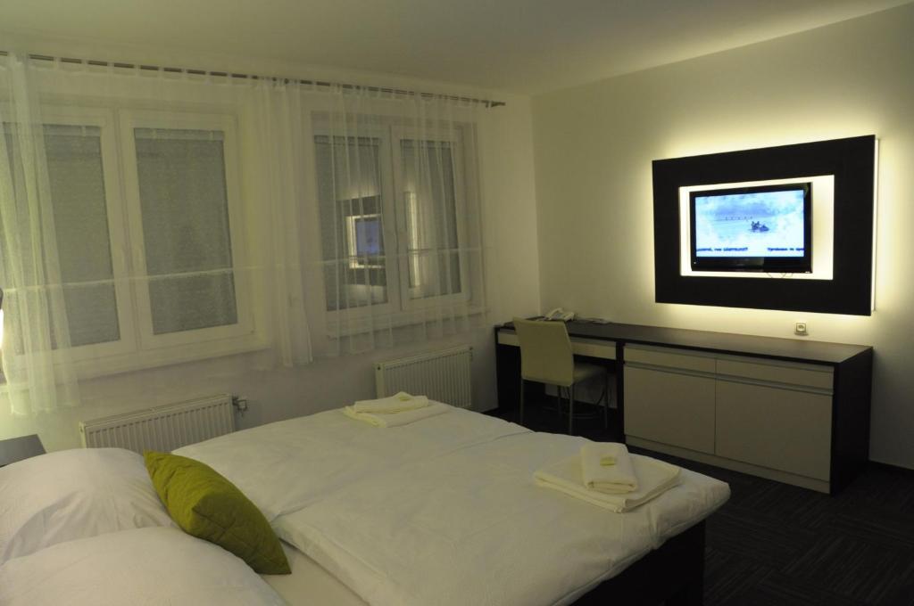 Hotel Kaskada Ledec nad Sazavou Phòng bức ảnh
