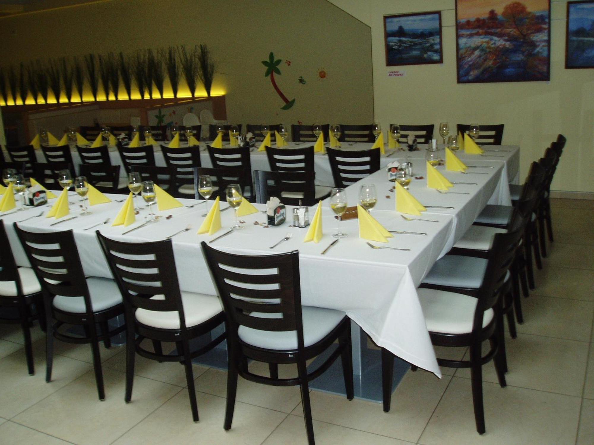 Hotel Kaskada Ledec nad Sazavou Ngoại thất bức ảnh