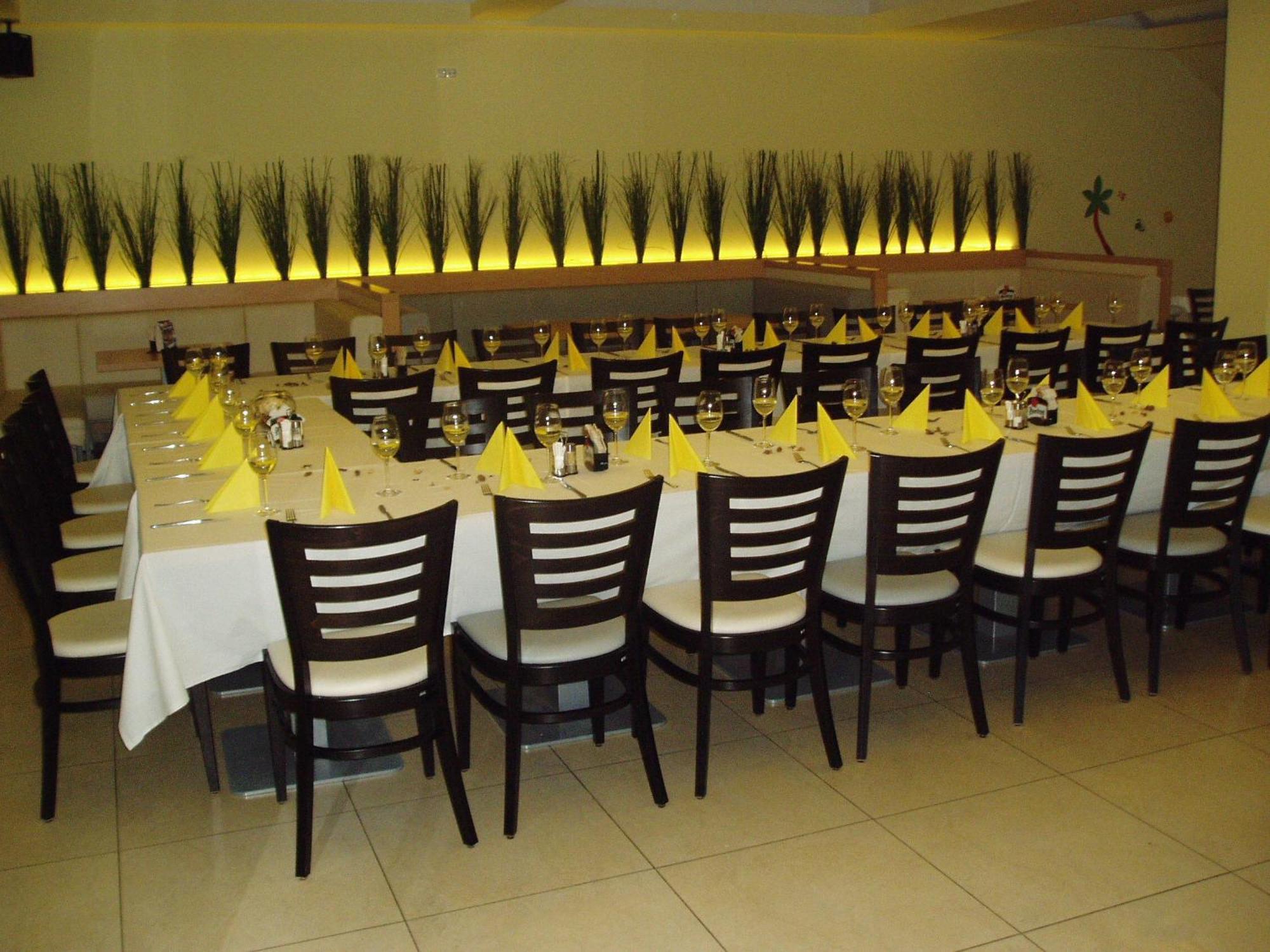 Hotel Kaskada Ledec nad Sazavou Ngoại thất bức ảnh