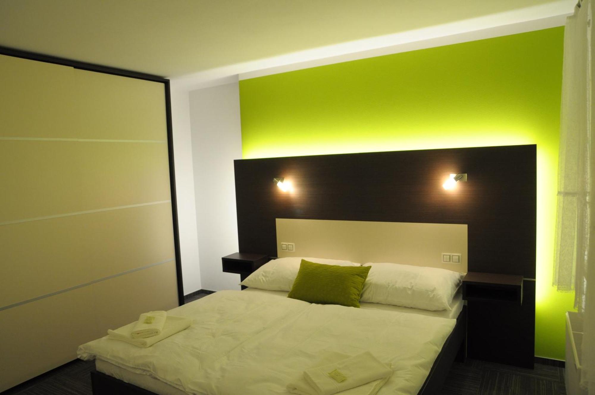 Hotel Kaskada Ledec nad Sazavou Ngoại thất bức ảnh